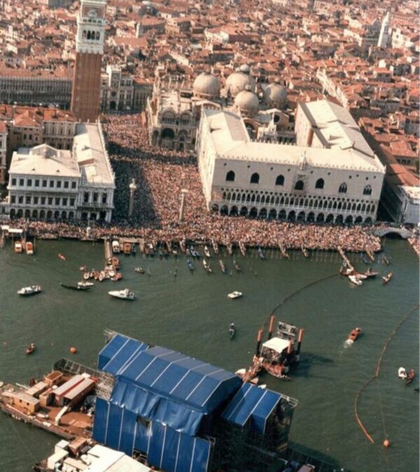 Pink Floyd’s Concert on Water